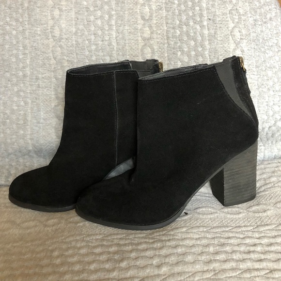 Urban Outfitters black suede booties - Picture 11 of 13